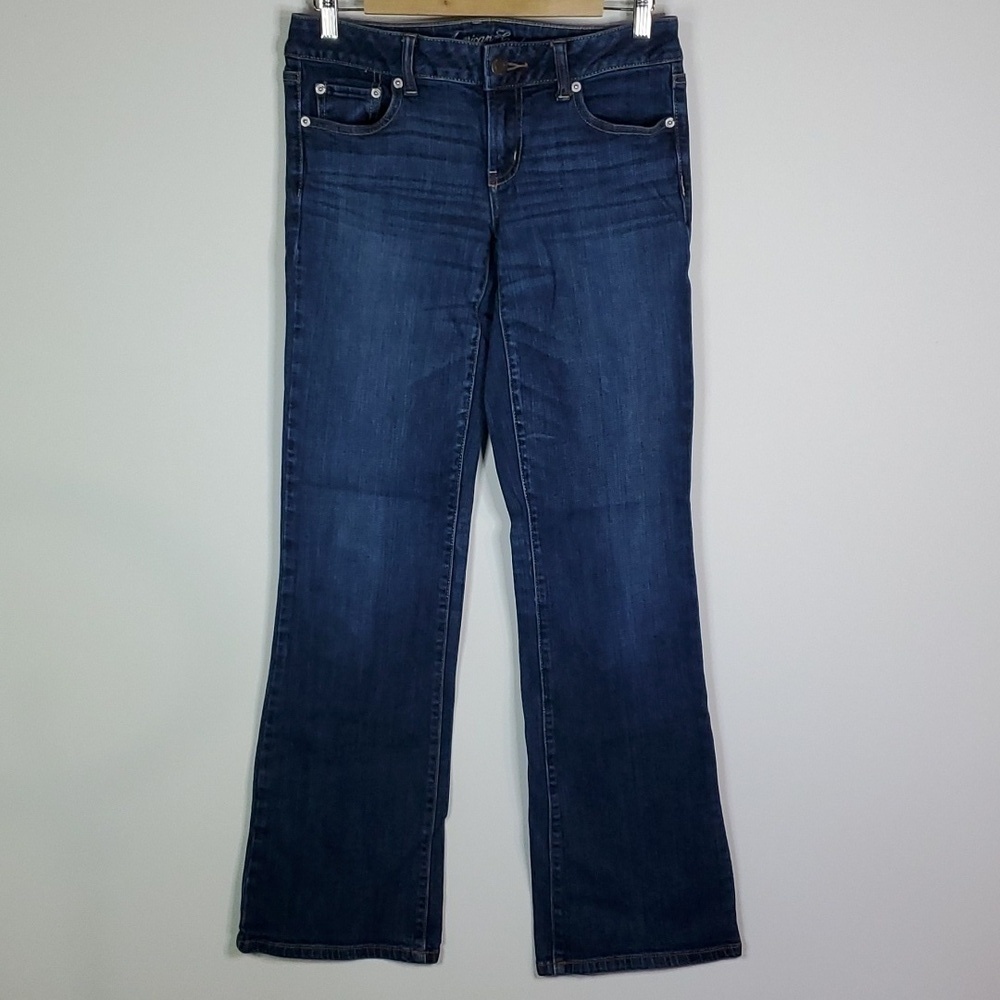 American Eagle perfect boyfriend size 8 stretch boot cut jeans